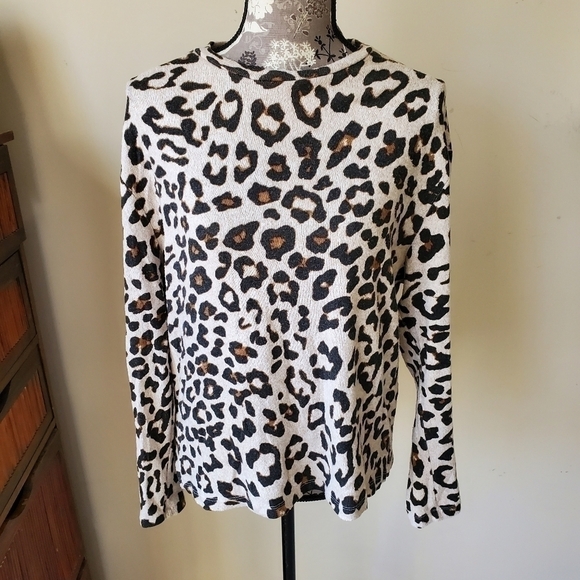 H&M Leopard sweater sz. S - Picture 2 of 7